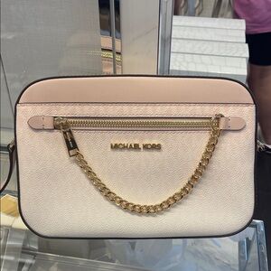 MICHAEL KORS Jet Set Lg Ombré Signature Logo EW Crossbody Bag
Powder Blush 
NWT